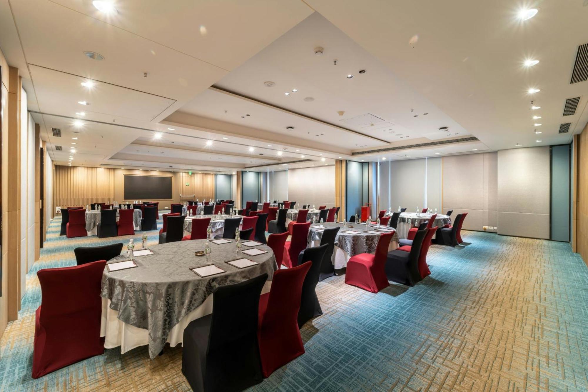 Courtyard By Marriott فَدودارا المظهر الخارجي الصورة
